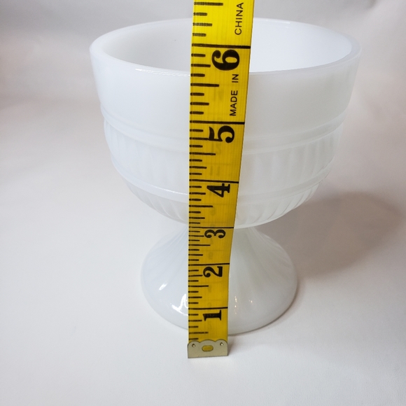 Vintage Milk Glass Pedestal Bowl White Footed Ribbed Planter Vase - Picture 5 of 12